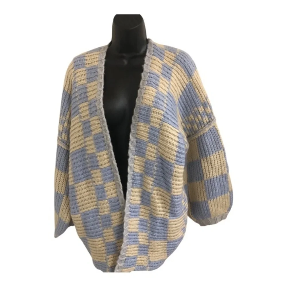 Altar'd State‎ cream & blue colorblock crochet heirloom chunky cardigan size S/M